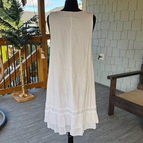 Bella Amore | Layered Hi- Low Sleeveless Dress/ Cover Up - Picture 4 of 6